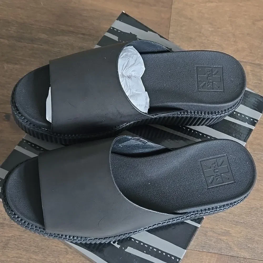 T.U.K platform creeper sandals Size 10 41